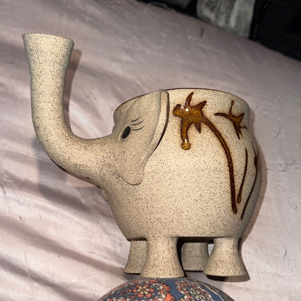 Elephant Ceramic Stoneware Planter from Mara Pottery (New)